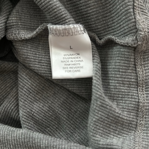 Theo and Spence ribbed turtleneck - Picture 5 of 5